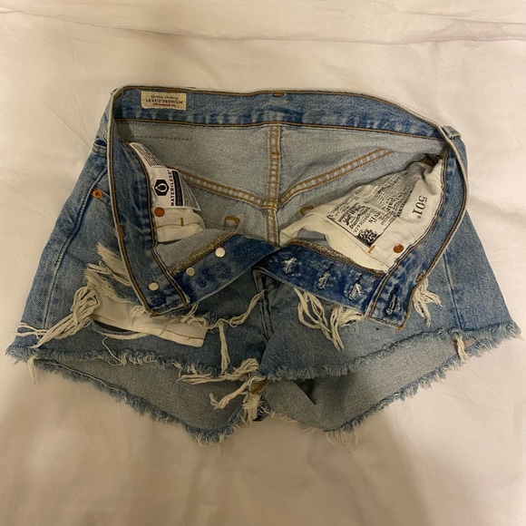 Levi’s 501 shorts - Picture 3 of 6